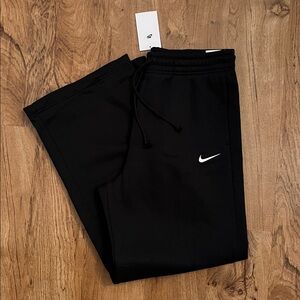 NWT Nike Sportswear Phoenix Fleece Wide Leg Sweatpants